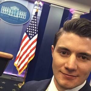 Meet your Posher, Brennan